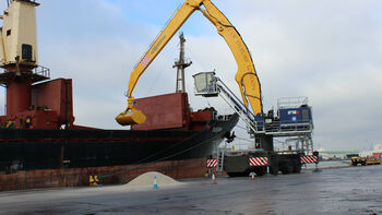 New SENNEBOGEN 875 Mobile – Port Material Handler comes to the UK – Forth Ports