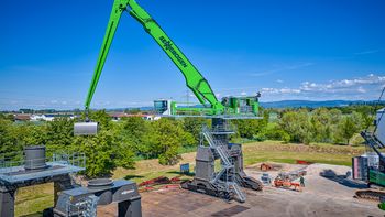 SENNEBOGEN introduces the new 880 G for Handysize vessels SENNEBOGEN introduces the new 880 G for Handysize vessels
