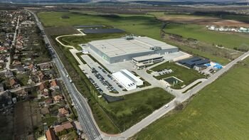 SENNEBOGEN eröffnet zweites Stahlbauwerk in Ungarn