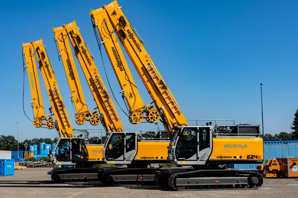 624 E Seilbagger für den Brunnenbau bei Hölscher 624 E Seilbagger für den Brunnenbau bei Hölscher