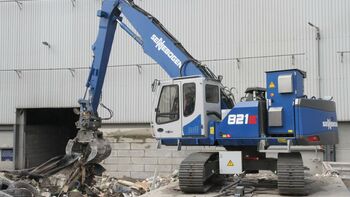 Recycling without refueling: SENNEBOGEN 821 Electro convinces at Baetsen-Groep in the Netherlands