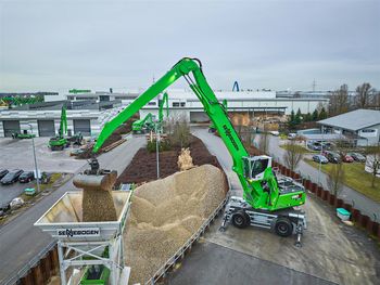 SENNEBOGEN 850 G-series-material handler with energy recovery system-scrap handling SENNEBOGEN 850 G-series-material handler with energy recovery system-scrap handling