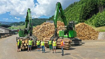 Drei 735 M-HD als Pick and Carry Profis auf dem Rundholzplatz bei Pabst Holzindustrie