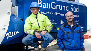 BauGrund Süd relies on the SENNEBOGEN 620 HD for well drilling