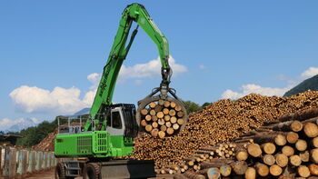 Timber handling on a large scale: "SENNEBOGEN handlers have proven their worth"