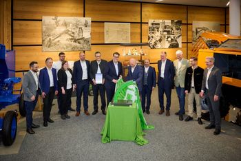 SENNEBOGEN-cooperation Rothe Erde-Thyssen Krupp