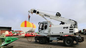 40 t telescopic crane from SENNEBOGEN simplifies maintenance of buoys at WSA Tönning