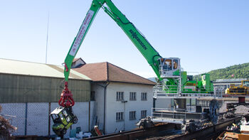 Grüne Schrott-Logistik: SENNEBOGEN 835 Elektro bei Flückiger im Einsatz