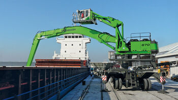 Big is Better – the SENNEBOGEN 870 at Goeyvaerts in the Port of Antwerp