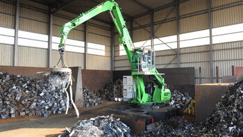 Environmentally-friendly and no refuelling: The SENNEBOGEN 821 Electro in scrap metal handling