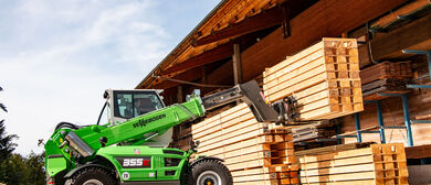 SENNEBOGEN Teleskoplader Telehandler 355 E Holzwerk Sägewerk Hubgabel