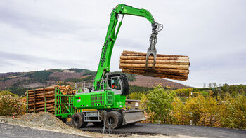 Fuel savings in the sawmill: Two 735 E with electric traction drive in operation