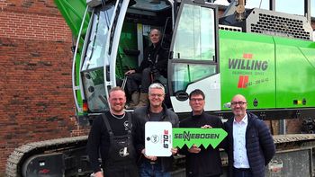 Duty Cycle Crane in Hydraulic Engineering: Greater Performance for Coastal Protection and Port Construction Duty Cycle Crane in Hydraulic Engineering: Greater Performance for Coastal Protection and Port Construction
