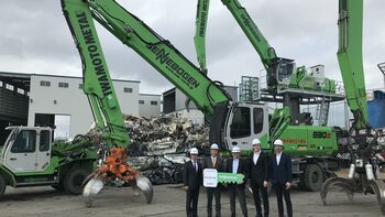 Metallrecycling in Japan: Umschlagbagger ersetzt alten Erdbaubagger