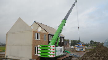 Home building made easy: Telescopic crawler crane at Meijmat BV